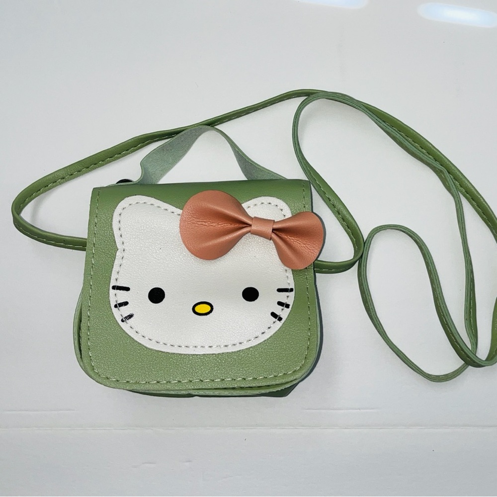 Hello Kitty Green and White Kids Bag